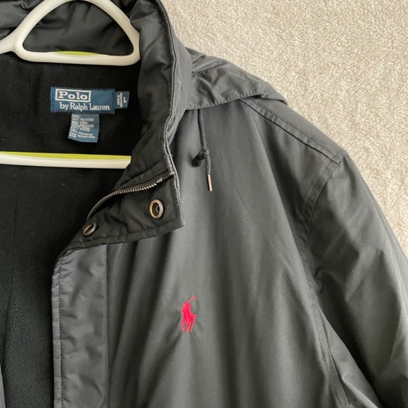 Polo Ralph Lauren Insulated Jacket Windbreaker with Stow Away Hood. - Picture 4 of 7